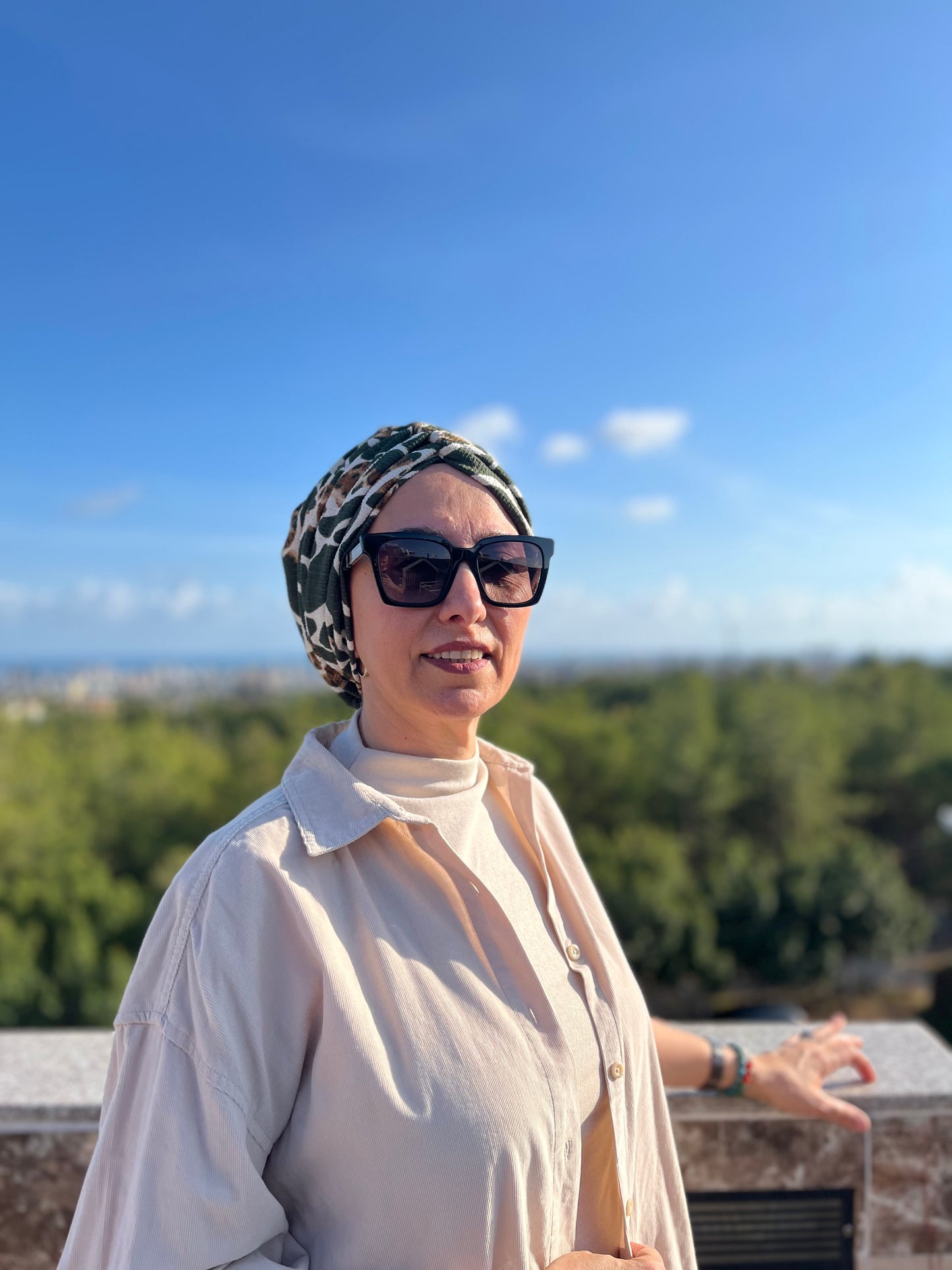 YEŞİL DESENLİ BÜRÜMCÜK BÜZGÜLÜ BONE