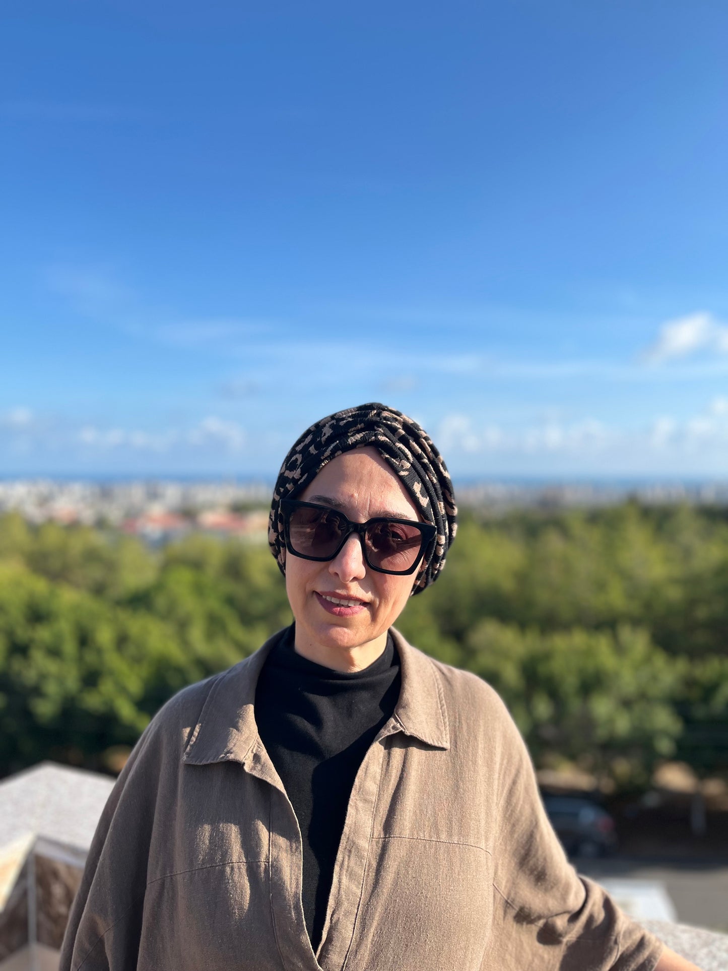 SİYAH - KREM DESENLİ BÜRÜMCÜK BÜZGÜLÜ BONE
