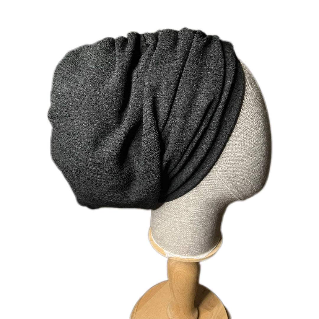 SİYAH BÜRÜMCÜK BÜZGÜLÜ BONE