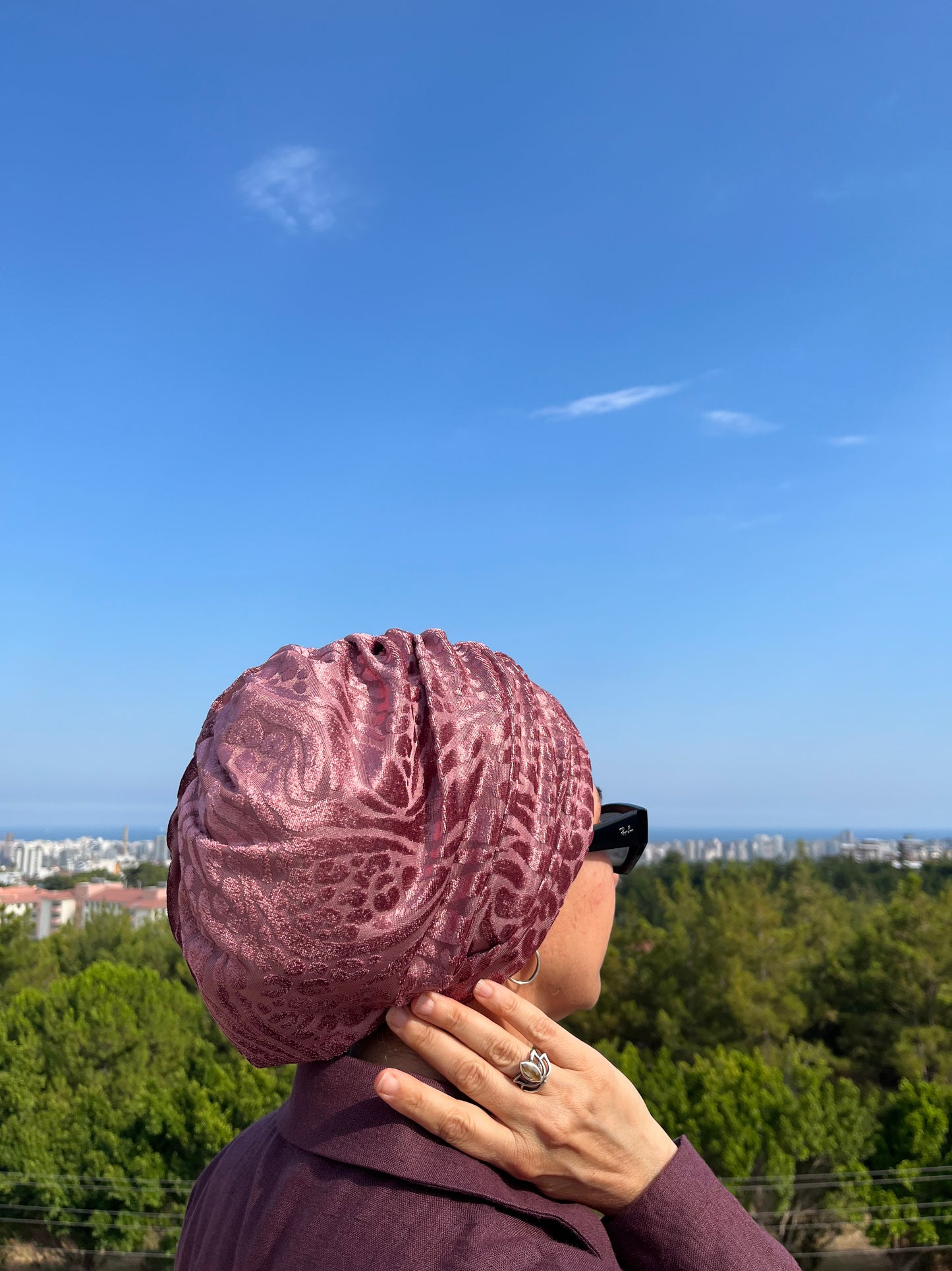GÜL KURUSU KABARTMA DESEN JAKARLI BÜZGÜLÜ BONE