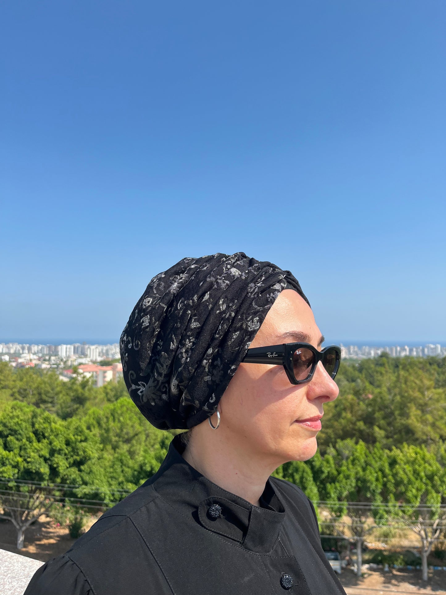 GÖLGE KABARTMA ŞİFON BÜZGÜLÜ BONE