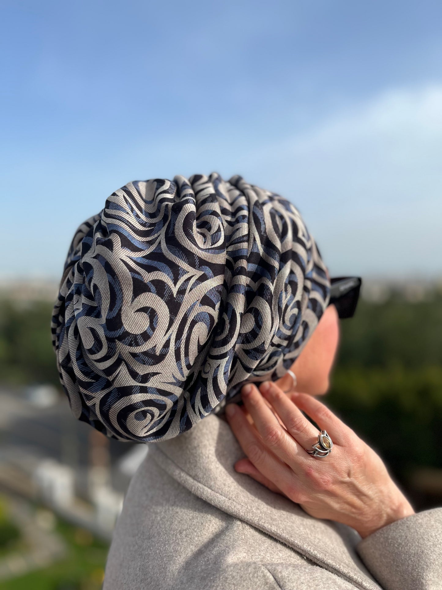 DALGA DESENLİ MENEKŞE BÜZGÜLÜ BONE