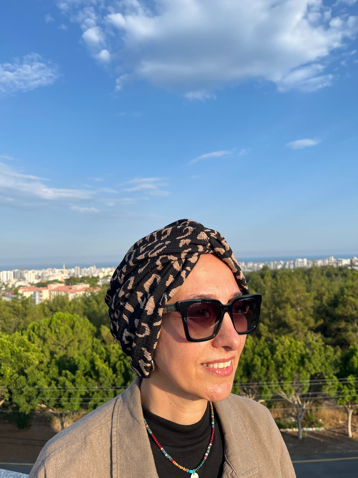 SİYAH - KREM DESENLİ BÜRÜMCÜK BURGULU BONE