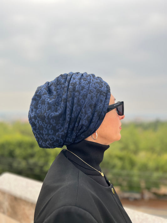 MAVİ DESENLİ JAKARLI BÜZGÜLÜ BONE