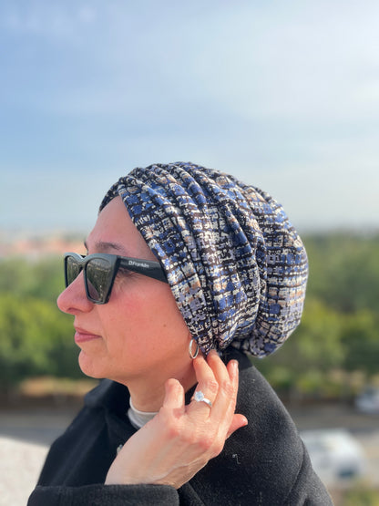 MAVİ DESEN MENEKŞE KUMAŞ BÜZGÜLÜ BONE