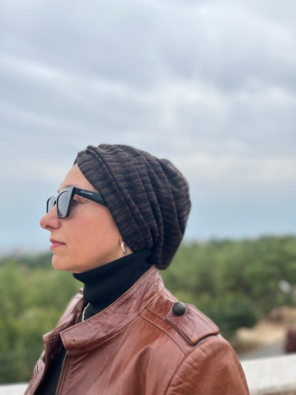 GECE KAHVERNEGİ JAKARLI BÜZGÜLÜ BONE