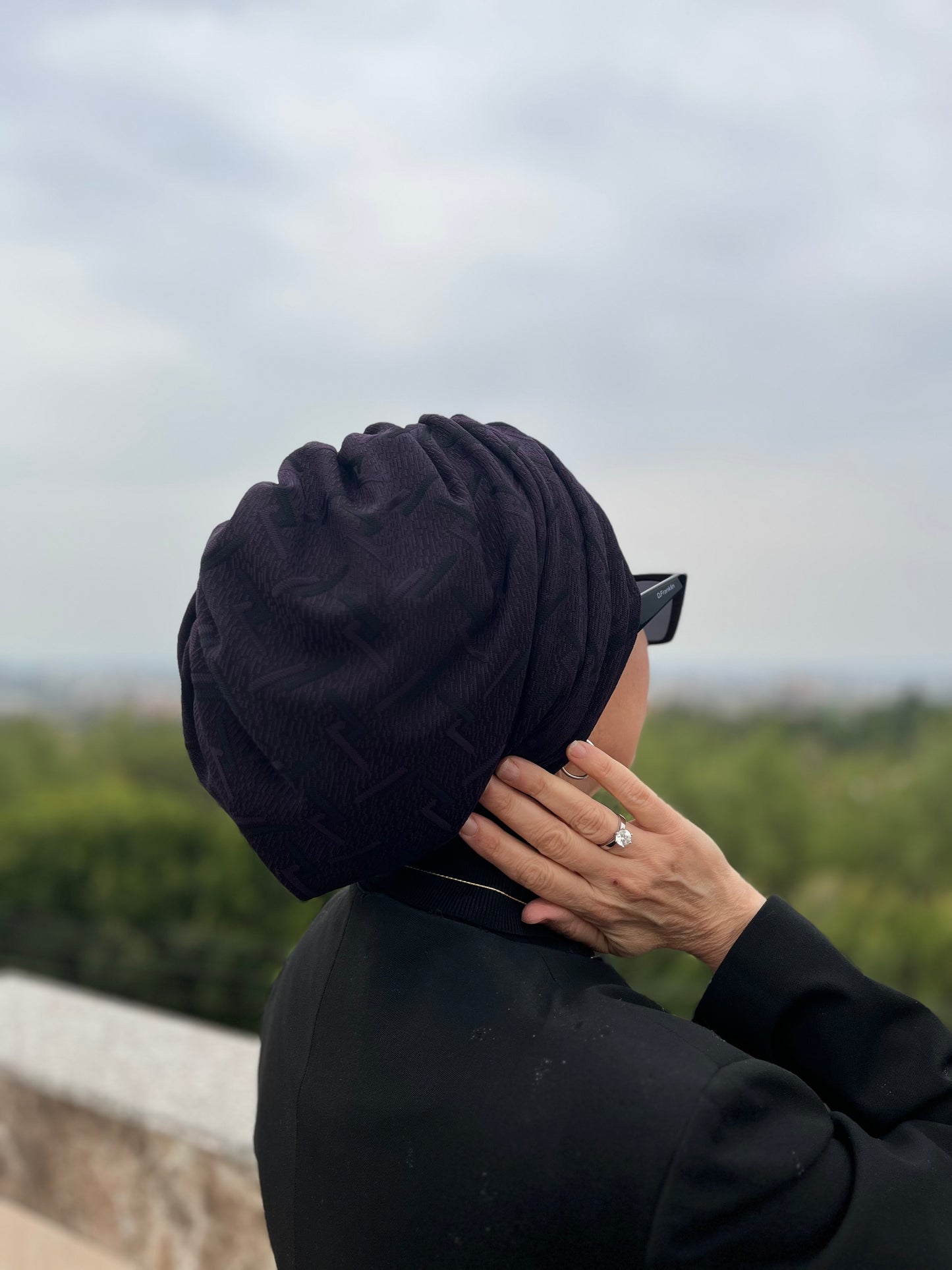 MOR JAKARLI BÜZGÜLÜ BONE