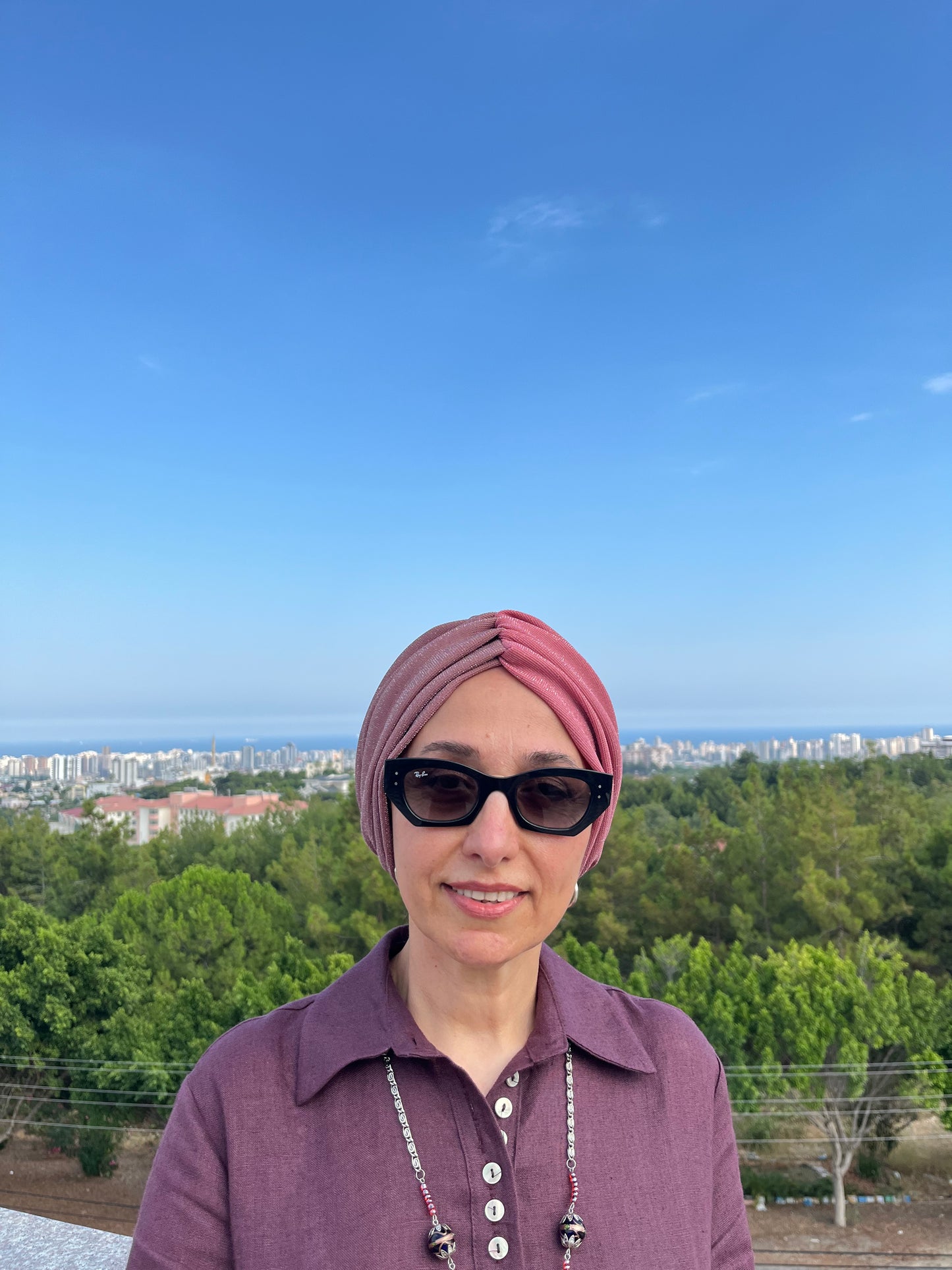 PEMBE SİMLİ RENK GEÇİŞLİ SANDY BÜZGÜLÜ BONE