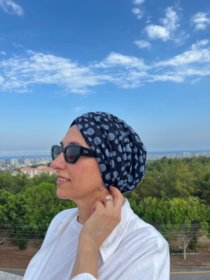 MAVİ PUANLI PENYE BÜZGÜLÜ BONE