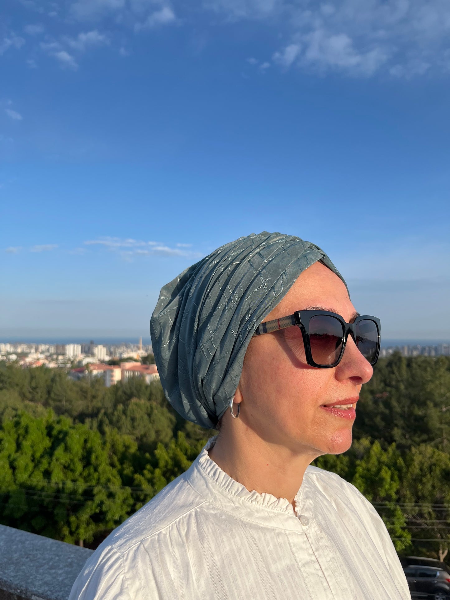 YEŞİL KABARTMA DESENLİ SANDY BÜZGÜLÜ BONE