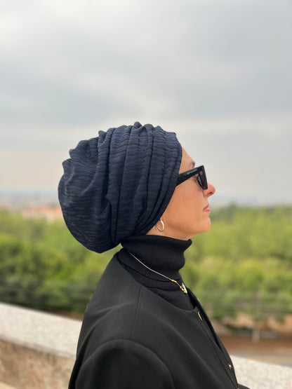 GECE LACİVERT JAKARLI BÜZGÜLÜ BONE