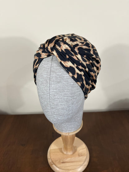 LEOPAR MENEKŞE KUMAŞ BURGULU BONE