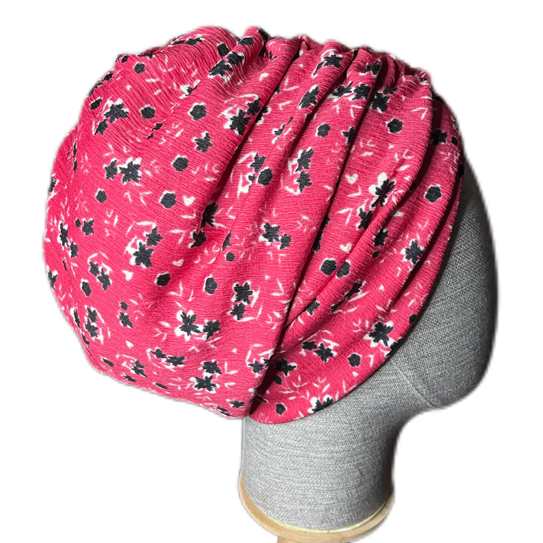 PEMBE ÇİÇEK DESENLİ BÜRÜMCÜK BÜZGÜLÜ BONE